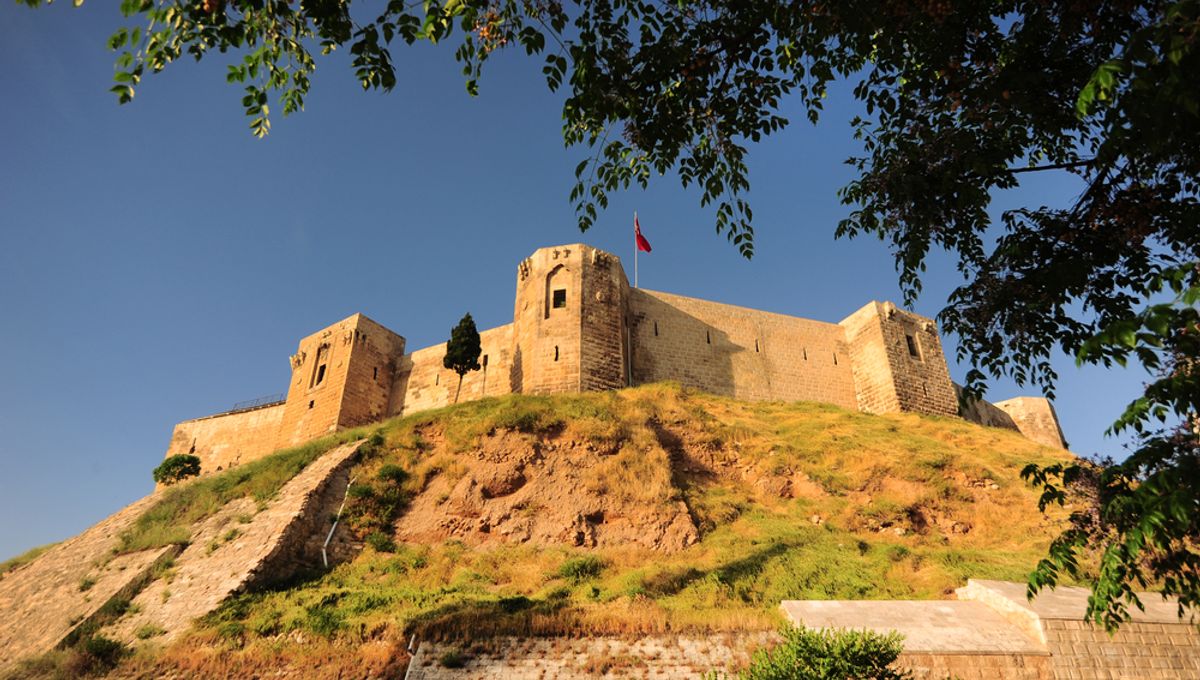 turchia,-dopo-duemila-anni-il-terremoto-distrugge-il-castello-di-gaziantep