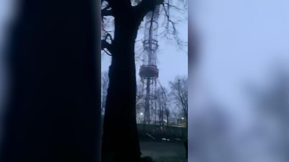 ucraina,-colpita-torre-tv-a-kiev:-le-drammatiche-immagini-subito-dopo-il-raid-russo
